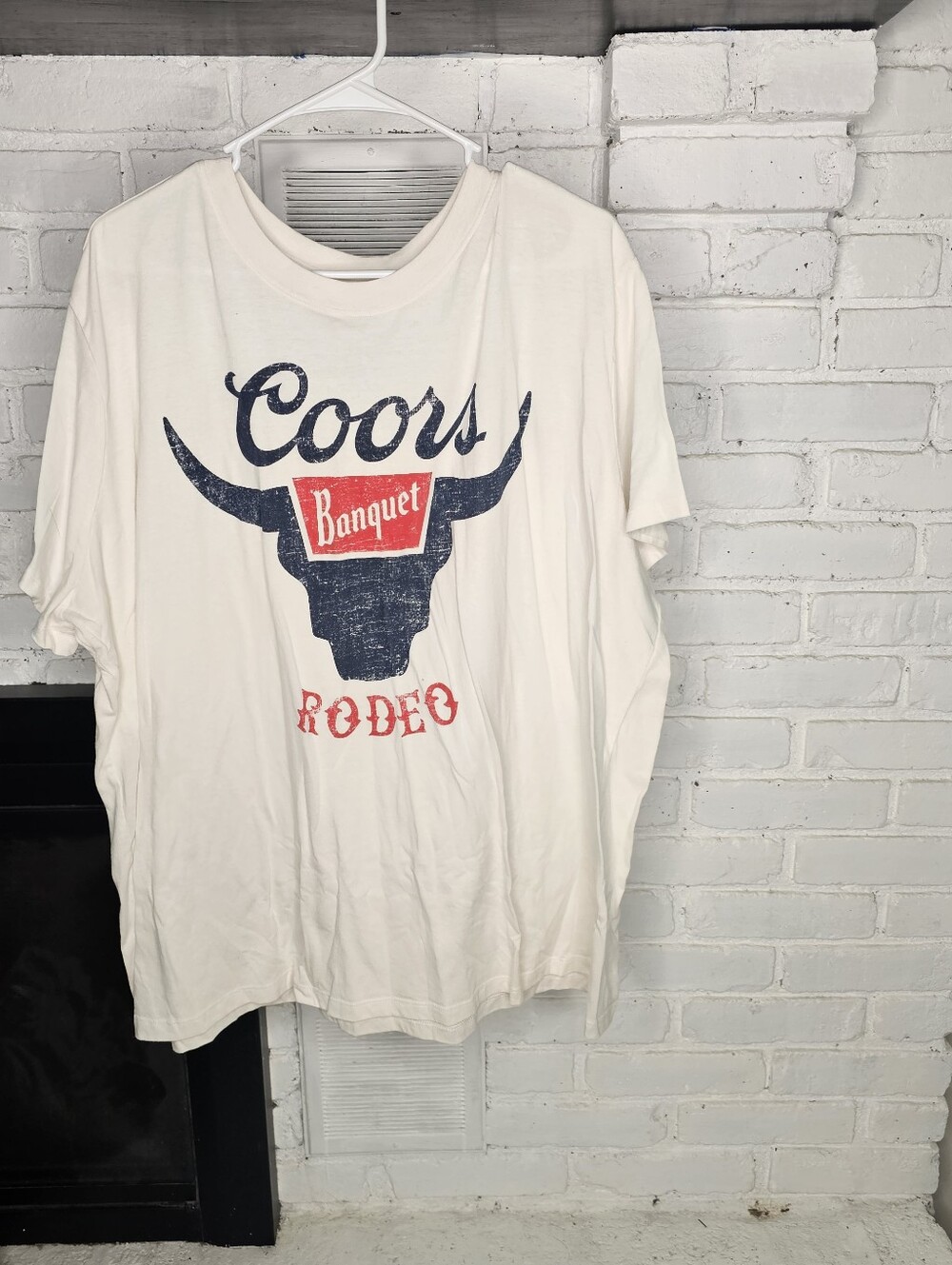 Coors Banquet Rodeo Graphic Tee - White